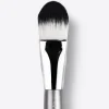esum - T45 - Large Foundation Brush
